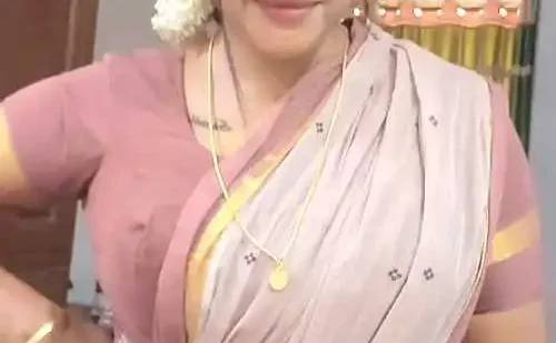 ২৭ বছরের বিধবা খালা